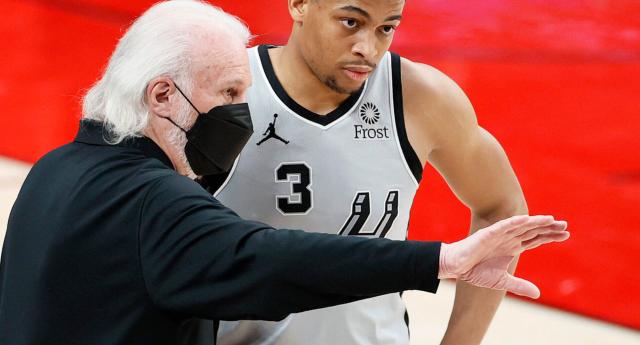 开云体育app-新赛季马刺落入摆烂行列 截止日前会有所动作吗？